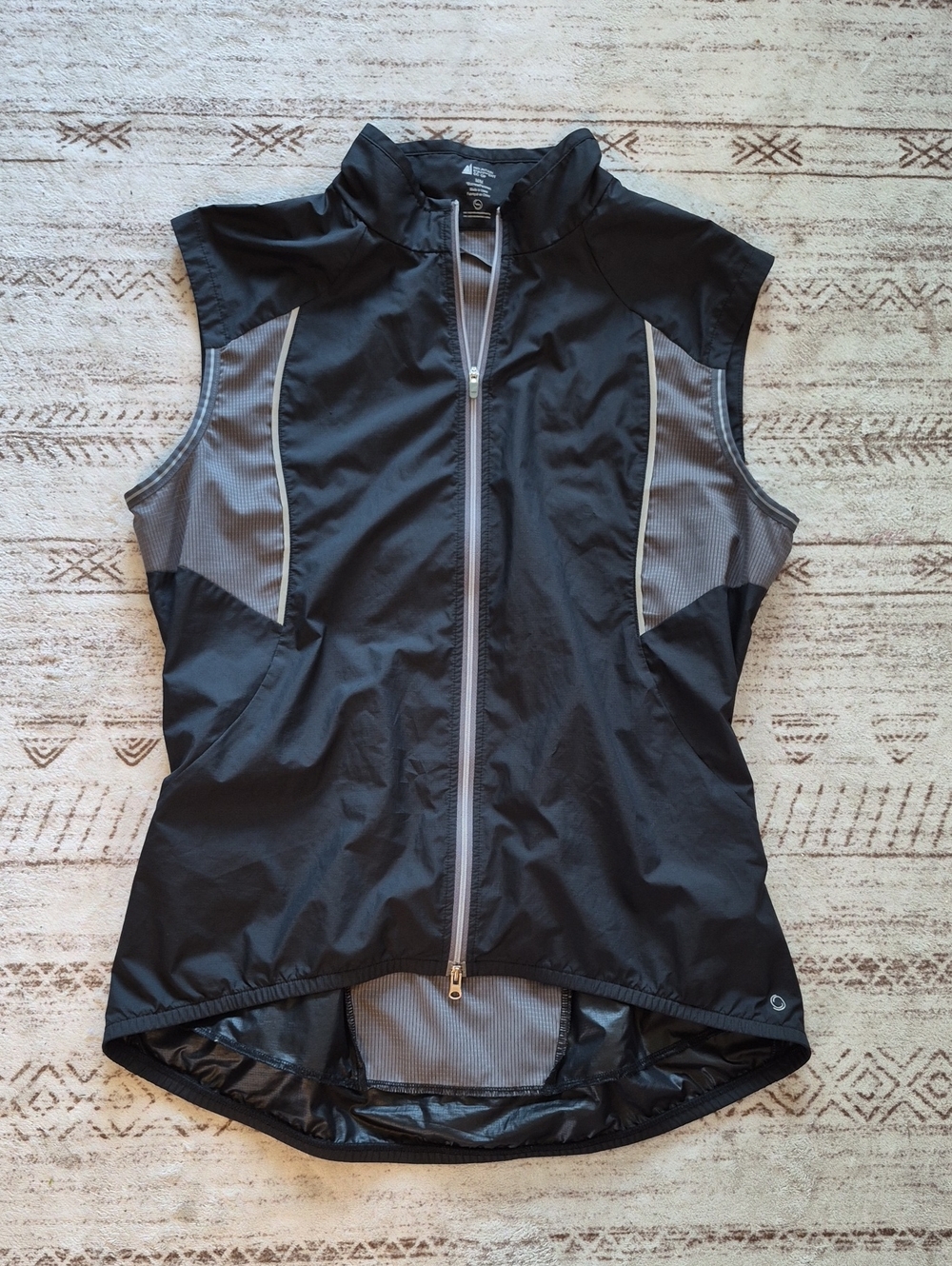 MEC Black & Gray Women's Sleeveless Cycling Vest